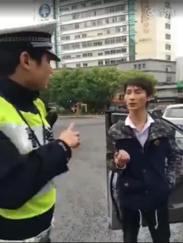 银河系违章哥视频播放器